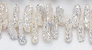 6880: Beaded white pearl chips beads