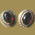 438: Silver Setting red garnet earrings