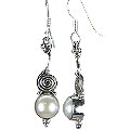 5056: white pearl earrings