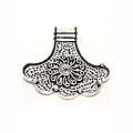 Design 5248: gray silver flower pendants