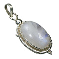 8506: Silver Setting White moonstone pendants