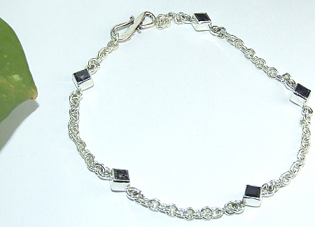 SKU 6506 - a Iolite anklets Jewelry Design image