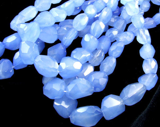 SKU 1772 - a Chalcedony Beads Jewelry Design image