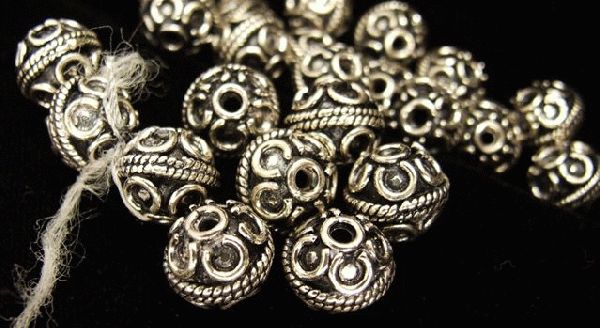 SKU 3064 - a Silver Beads Jewelry Design image