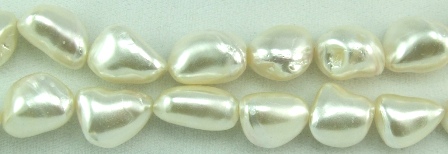 SKU 6067 - a Mother-of-pearl Beads Jewelry Design image