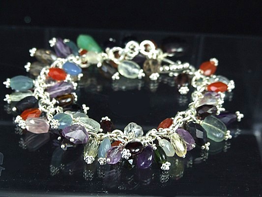 SKU 1473 - a Multi-stone Bracelets Jewelry Design image