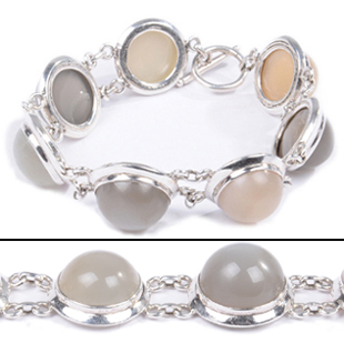 SKU 18332 - a Moonstone Bracelets Jewelry Design image