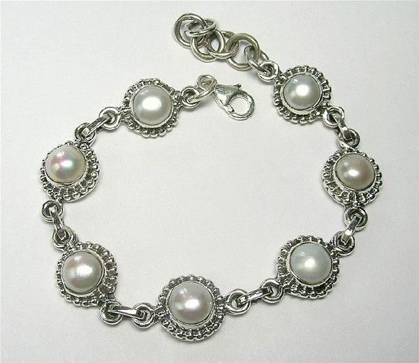 SKU 5554 - a Pearl Bracelets Jewelry Design image