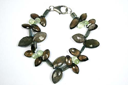 SKU 7774 - a Labradorite Bracelets Jewelry Design image