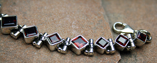 SKU 8106 - a Garnet Bracelets Jewelry Design image