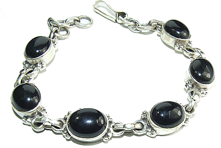 SKU 8909 - a Onyx Bracelets Jewelry Design image