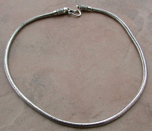 SKU 1047 - a silver chains Jewelry Design image