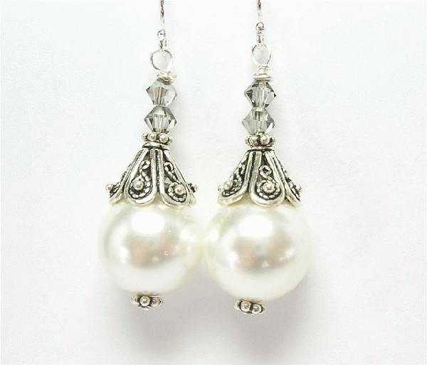 SKU 5636 - a Pearl Earrings Jewelry Design image