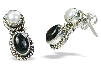 SKU 8752 - a Pearl Earrings Jewelry Design image