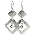 11123: White white topaz earrings