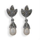 Pearl gemstone earrings