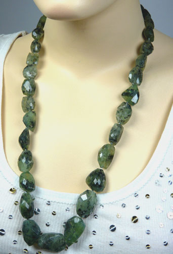 SKU 7471 unique Prehnite Necklaces Jewelry