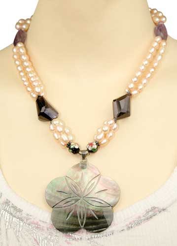 SKU 7792 unique Pearl Necklaces Jewelry