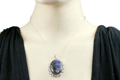 SKU 15917 unique Labradorite Pendants Jewelry