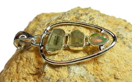 SKU 22151 unique Opal Pendants Jewelry