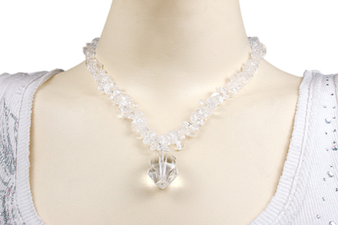 SKU 9598 unique Crystal necklaces Jewelry