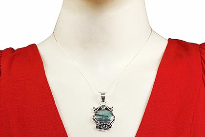 SKU 10084 unique Emerald pendants Jewelry