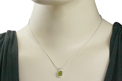 SKU 12779 unique Peridot pendants Jewelry