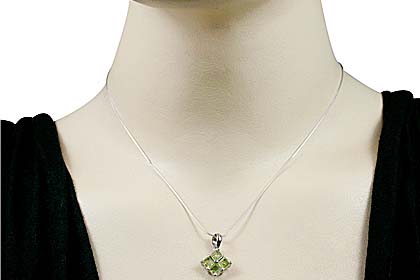 SKU 12991 unique Peridot pendants Jewelry