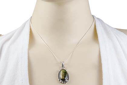 SKU 13843 unique Labradorite pendants Jewelry