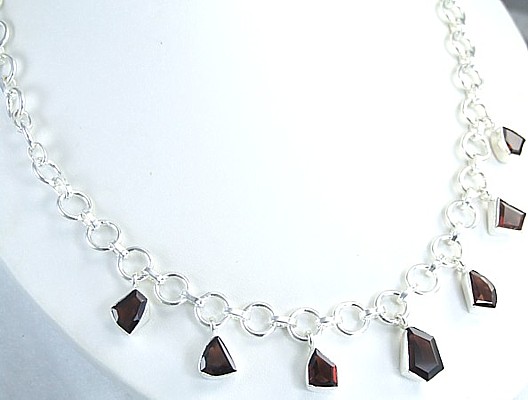 SKU 1457 - a Garnet Necklaces Jewelry Design image