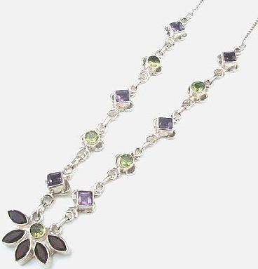 SKU 527 - a Garnet Necklaces Jewelry Design image