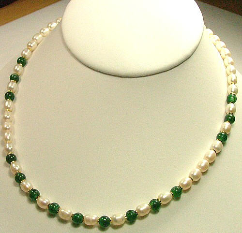 SKU 683 - a Aventurine Necklaces Jewelry Design image