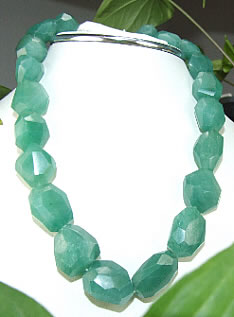 SKU 6967 - a Aventurine Necklaces Jewelry Design image