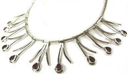 SKU 979 - a Garnet Necklaces Jewelry Design image