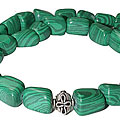 11237: Green malachite necklaces