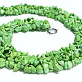 11299: green turquoise  choker necklaces