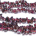 11509: Beaded red garnet  chipped necklaces