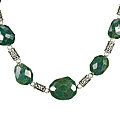 11835: Beaded green bloodstone chunky necklaces