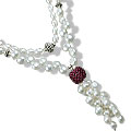 Design 13255: red,white pearl classic necklaces