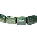 Design 9685: green indian jade chunky necklaces