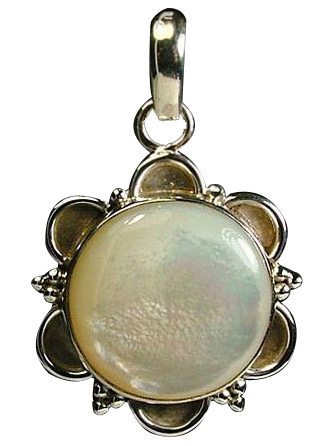 SKU 1075 - a Mother-of-pearl Pendants Jewelry Design image