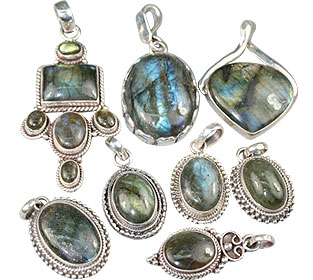 SKU 13609 - a Bulk lots pendants Jewelry Design image