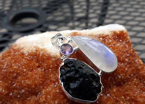 SKU 22133 - a Amethyst Pendants Jewelry Design image