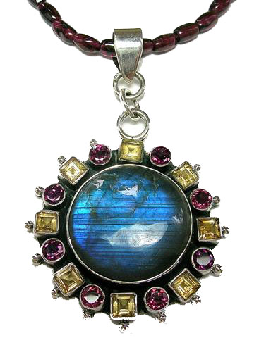SKU 5376 - a Labradorite Pendants Jewelry Design image