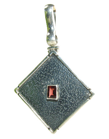 SKU 8936 - a Garnet Pendants Jewelry Design image