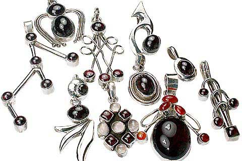 SKU 9891 - a Garnet pendants Jewelry Design image
