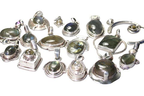 SKU 9899 - a Labradorite pendants Jewelry Design image