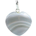 13091: Beaded gray,white agate  heart pendants