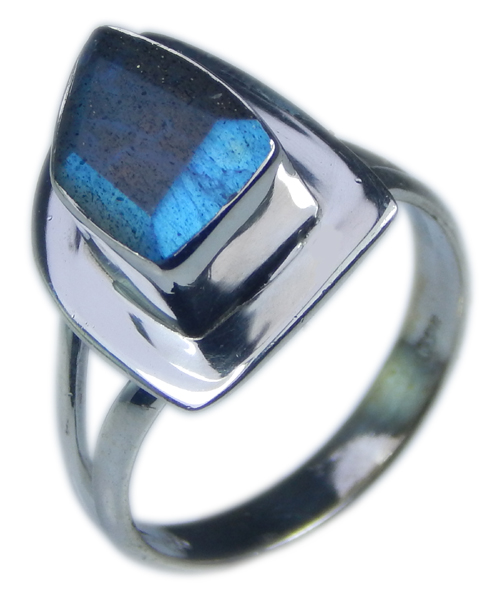 SKU 21550 - a Labradorite Rings Jewelry Design image
