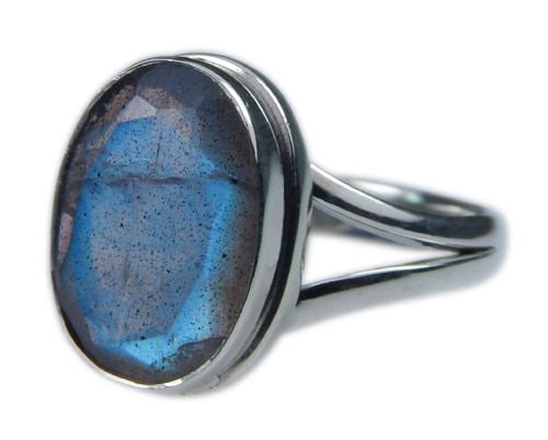 SKU 21570 - a Labradorite Rings Jewelry Design image